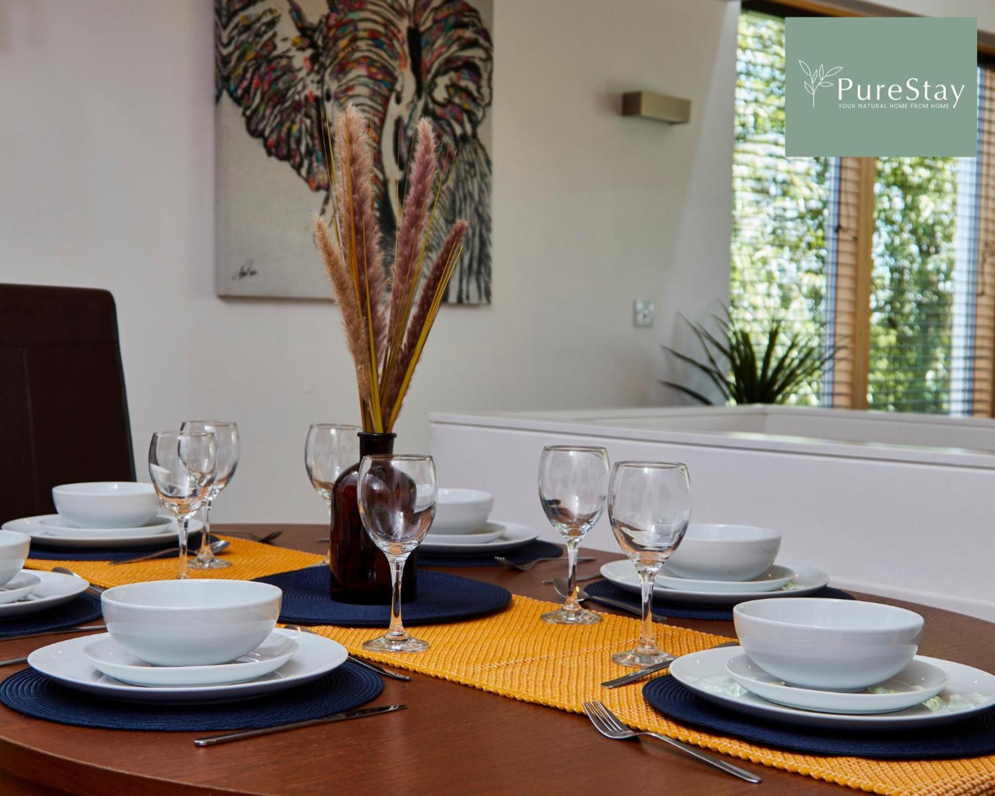Beautiful Four Bed House By Purestay Short Lets & Serviced Accommodation Coventry With Parking ภายนอก รูปภาพ